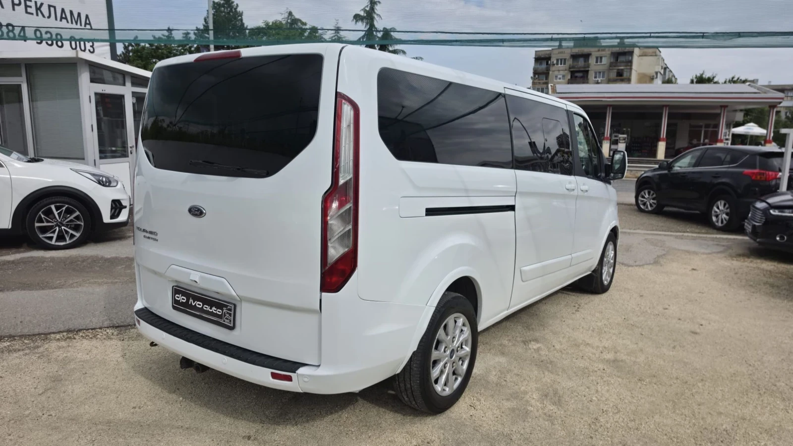 Ford Transit Custom TOURNEO CUSTOM 2.0TDCI* 185hp* КАМЕРА* НАВИ* 8+ 1*, снимка 4 - Бусове и автобуси - 54726698