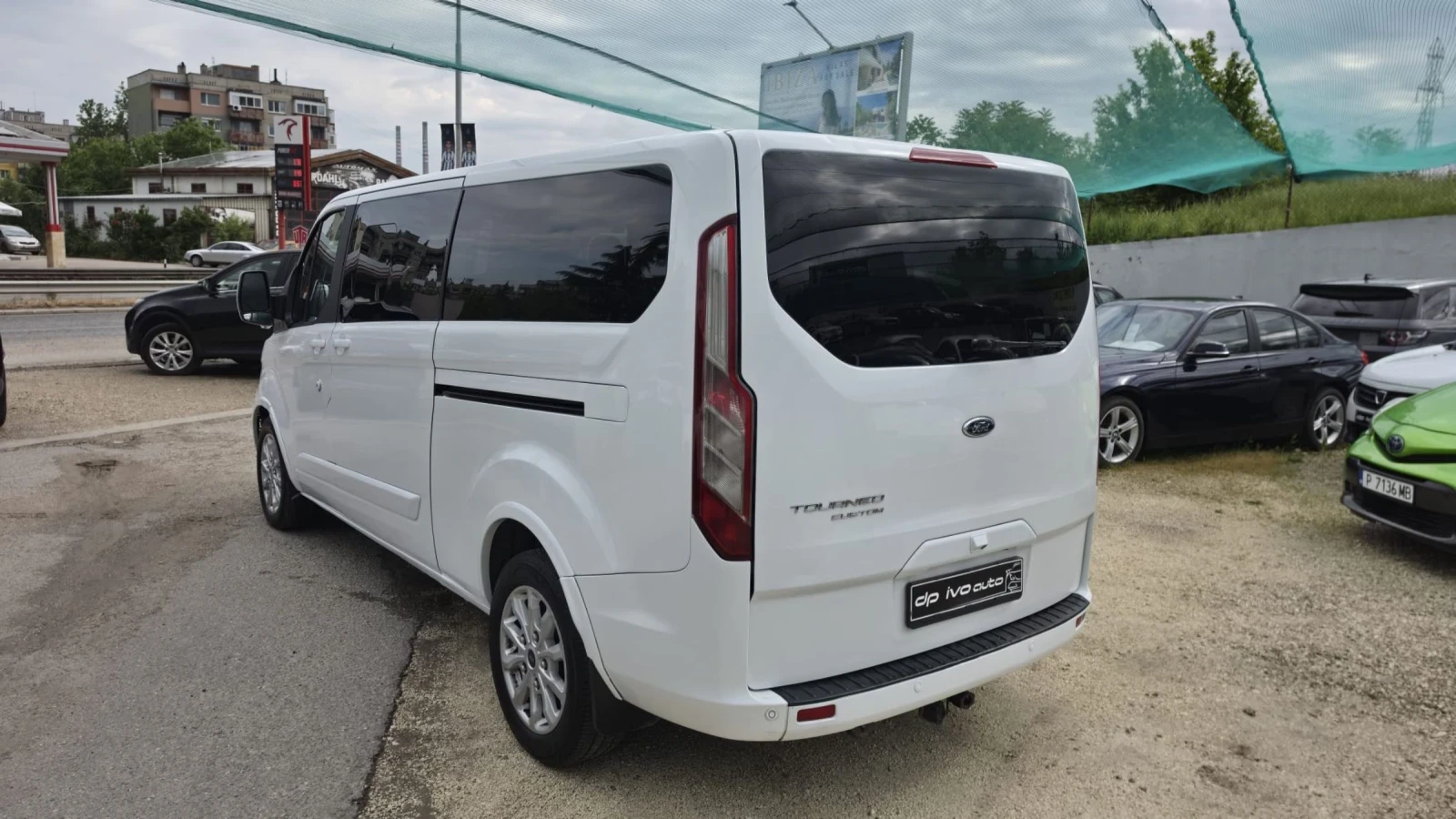 Ford Transit Custom TOURNEO CUSTOM 2.0TDCI* 185hp* КАМЕРА* НАВИ* 8+ 1*, снимка 3 - Бусове и автобуси - 54726698