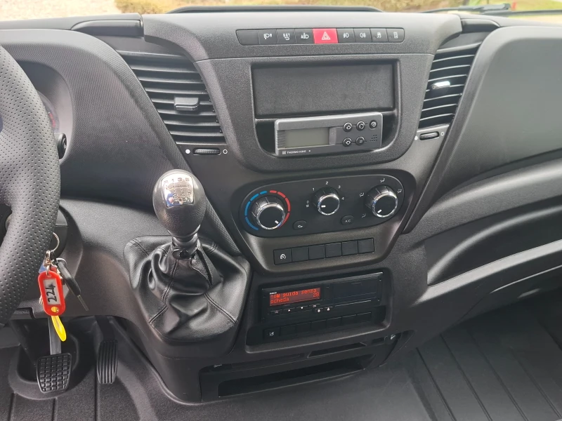 Iveco Daily Euro6B/220V/Климатик, снимка 9 - Камиони - 52139143