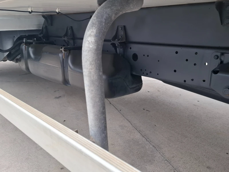 Iveco Daily Euro6B/220V/Климатик, снимка 16 - Камиони - 52139143