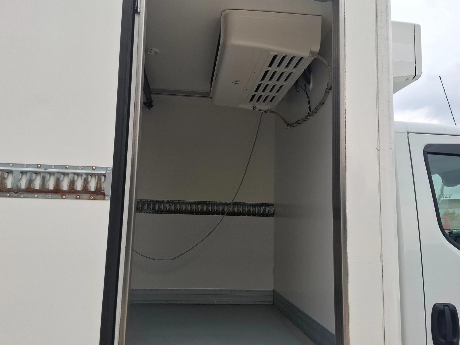 Iveco Daily Euro6B/220V/ | Mobile.bg   11