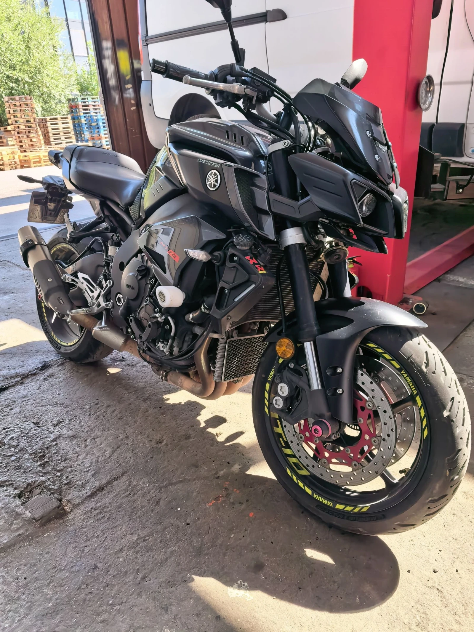 Yamaha Mt-10 Shift/Blipp Akrapovic