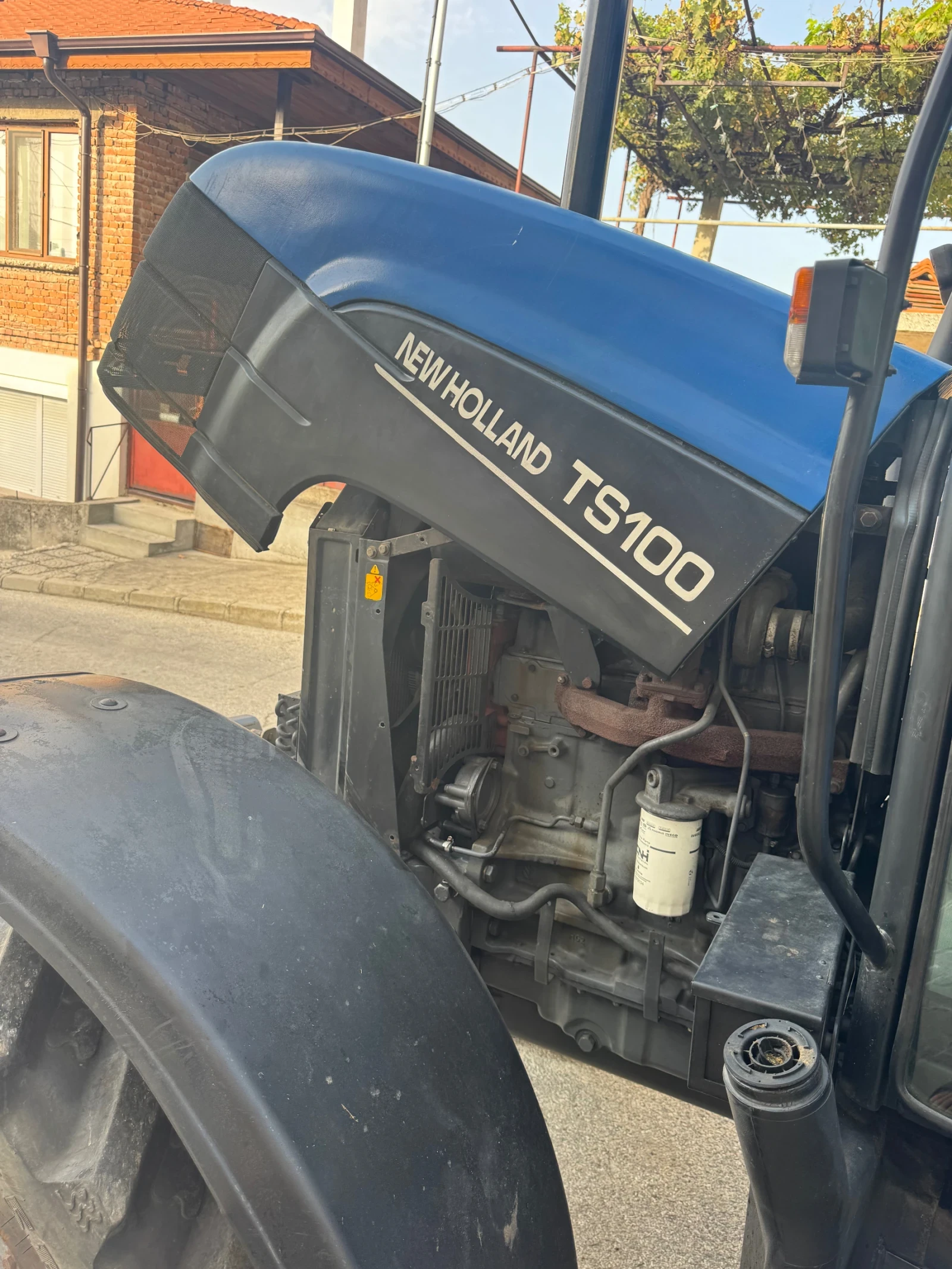 Трактор New Holland TS100, снимка 12 - Селскостопанска техника - 55931208