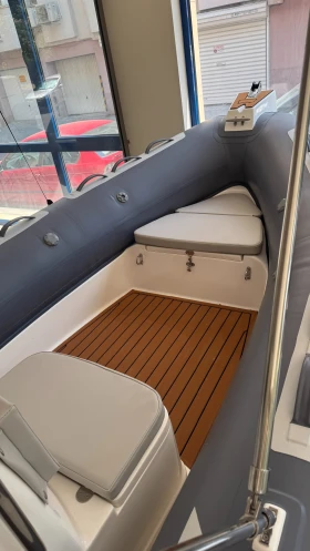 Надуваема лодка Ranieri luxury RIB, снимка 7