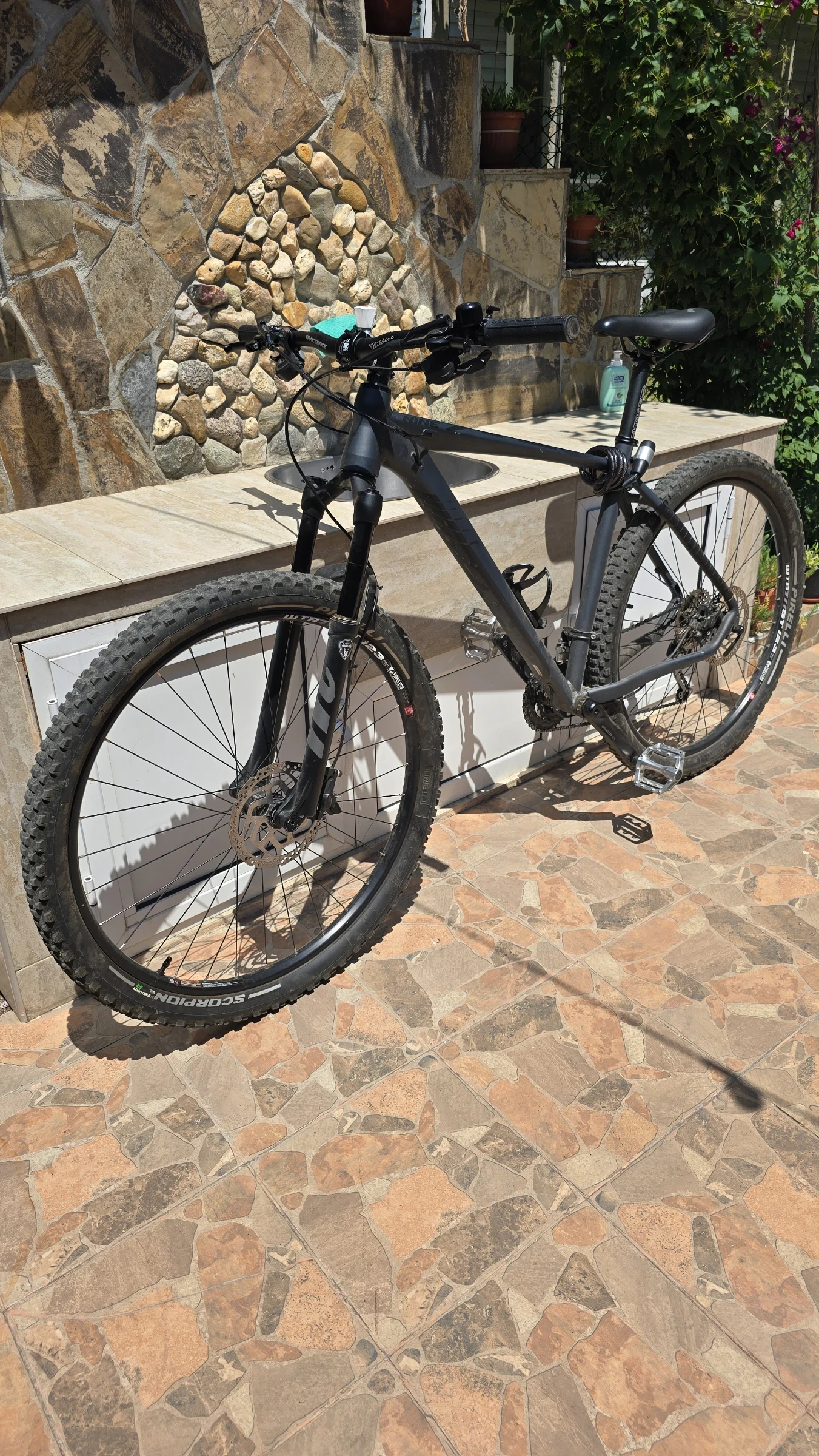  Oryx nine  | Mobile.bg   1