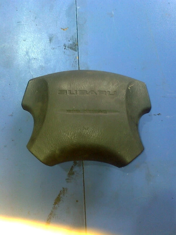 еърбег волан за Субару Аутбек 02г.