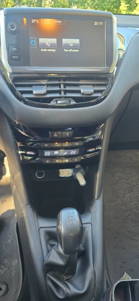 Peugeot 208 1.4 бензин, снимка 10