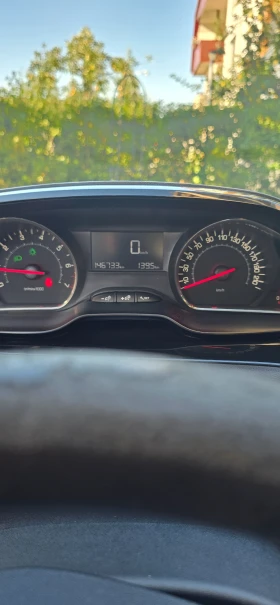 Peugeot 208 1.4 бензин, снимка 5