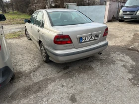 Volvo S40 Газов Инжекцион, снимка 3