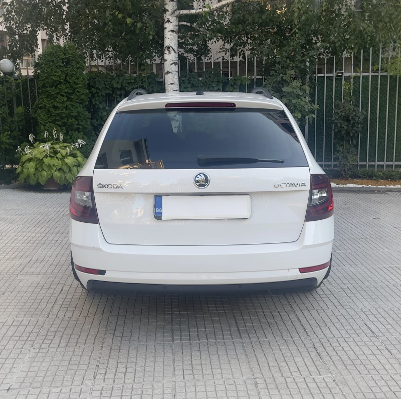 Skoda Octavia COMBI STYLE VISION 1.5 TSI DSG-ГАРАНЦИОНЕН!  , снимка 4 - Автомобили и джипове - 46893736