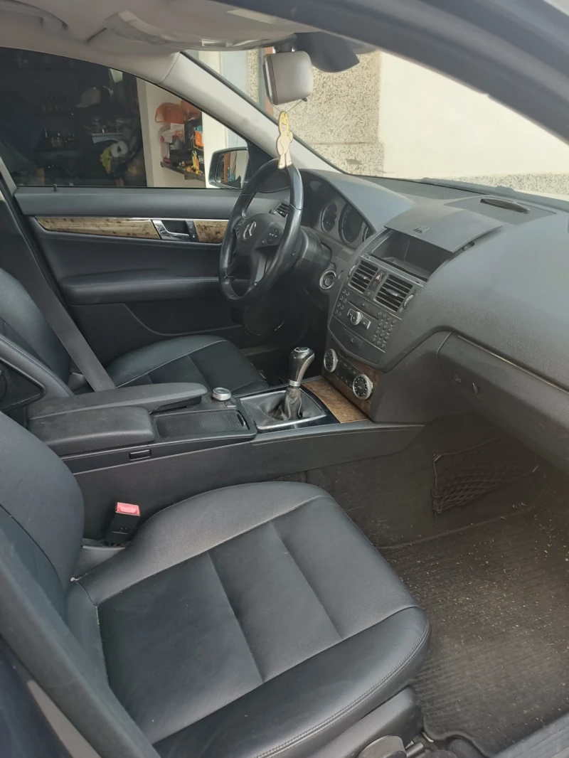 Mercedes-Benz C 200 2.2CDI, снимка 6 - Автомобили и джипове - 47612006