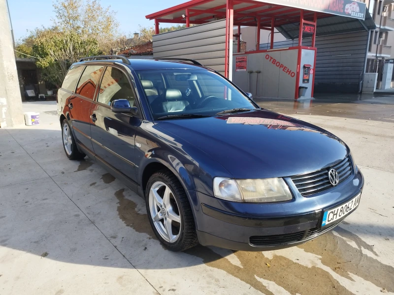 VW Passat 1.8 T, снимка 1 - Автомобили и джипове - 48041076