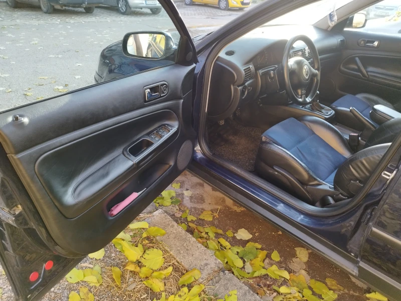 VW Passat 1.8 T, снимка 10 - Автомобили и джипове - 48041076