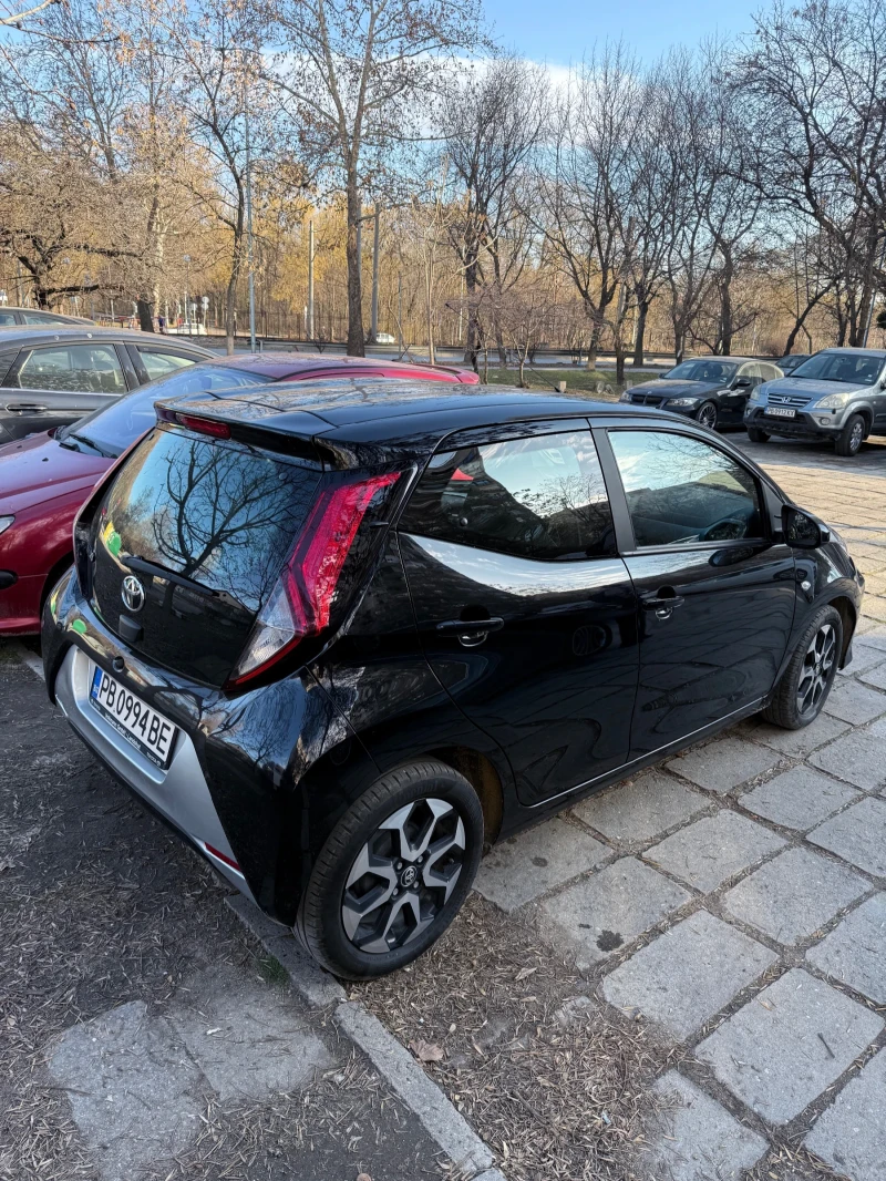 Toyota Aygo Automatic, снимка 3 - Автомобили и джипове - 48633756