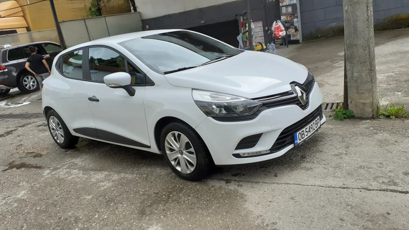 Renault Clio, снимка 2 - Автомобили и джипове - 49531679