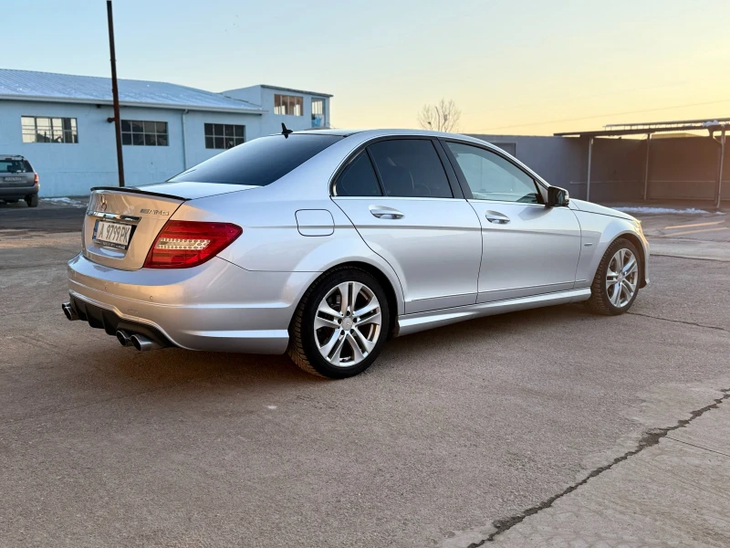 Mercedes-Benz C 220 FACELIFT/7G/AVANTGARDE/AMG PACK, снимка 4 - Автомобили и джипове - 49264504