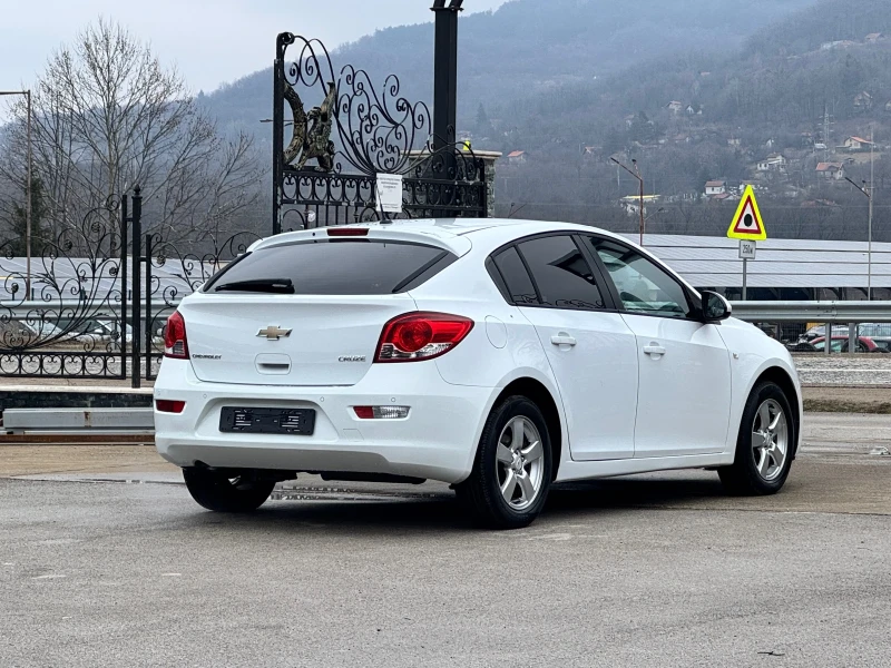 Chevrolet Cruze 1.6i ГАЗ-БЕНЗИН ИТАЛИЯ, снимка 4 - Автомобили и джипове - 49329132