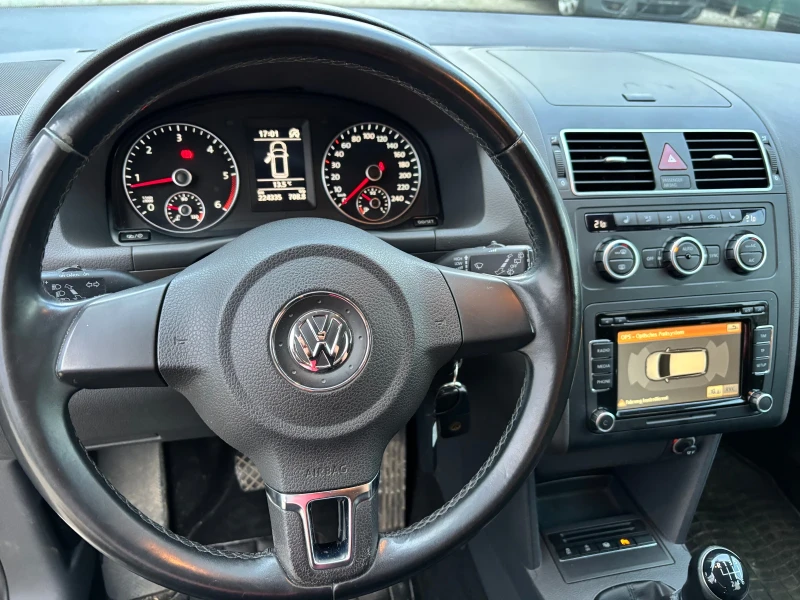 VW Touran TDI НОВ ВНОС , снимка 10 - Автомобили и джипове - 49515835