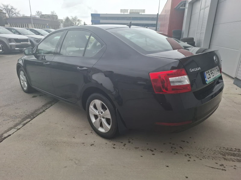 Skoda Octavia 1.5 tsi, снимка 6 - Автомобили и джипове - 49545597