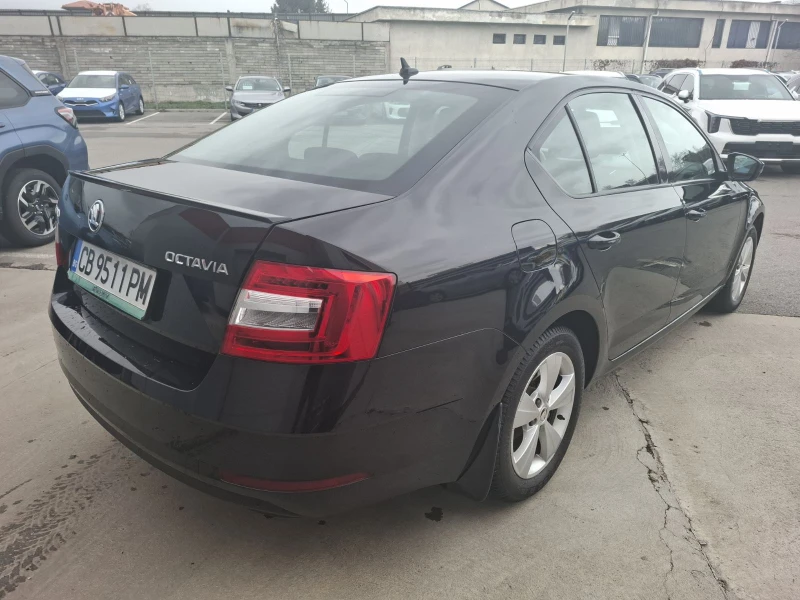 Skoda Octavia 1.5 tsi, снимка 4 - Автомобили и джипове - 49545597