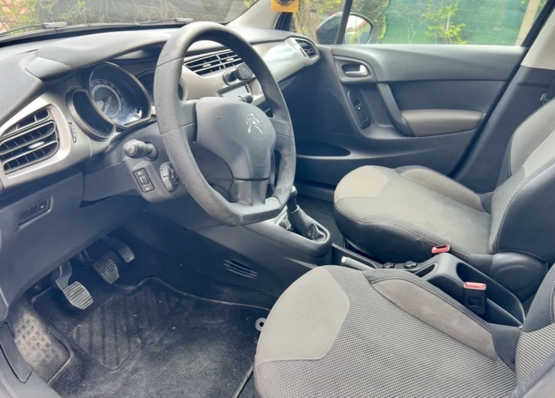 Citroen C3 1.6 eHDI, снимка 9 - Автомобили и джипове - 52638492