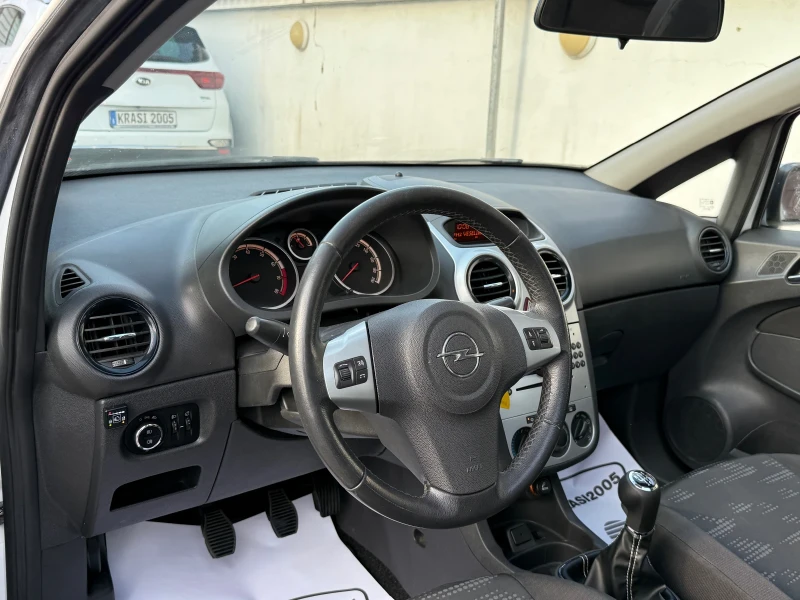 Opel Corsa 1.2I PANORAMA FACELIFT ГАЗОВ ИНЖЕКЦИОН, снимка 8 - Автомобили и джипове - 51114012