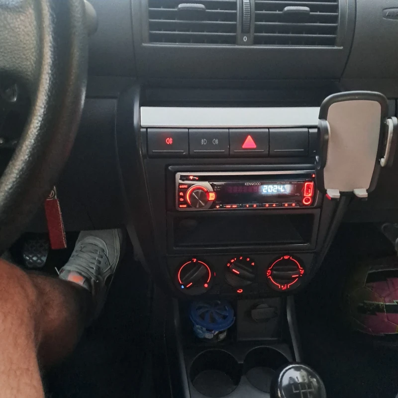 VW Fox, снимка 7 - Автомобили и джипове - 52645714