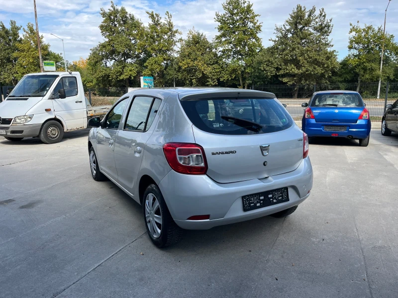 Dacia Sandero 1.5dci, снимка 7 - Автомобили и джипове - 51887563