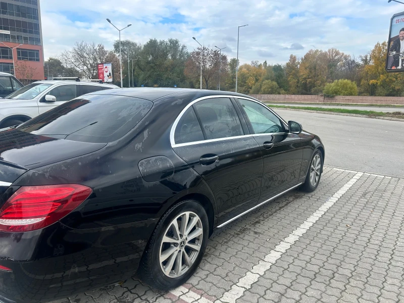 Mercedes-Benz E 200, снимка 8 - Автомобили и джипове - 52319279