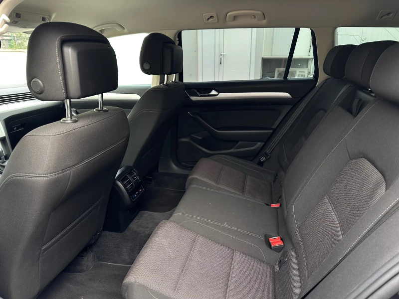 VW Passat 2.0D 150kc DSG, снимка 12 - Автомобили и джипове - 52586065