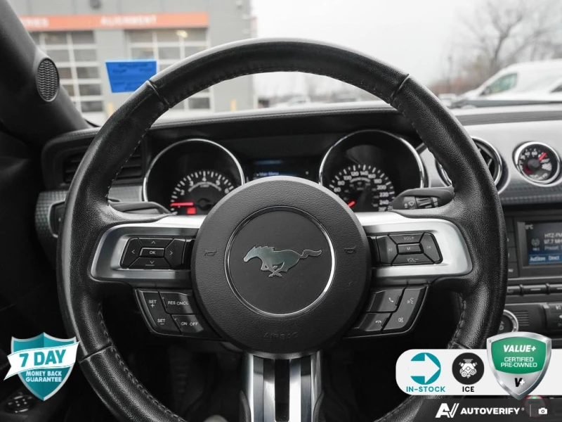 Ford Mustang РЪЧКА * * CARFAX * * АВТО КРЕДИТ * * , снимка 9 - Автомобили и джипове - 52673940