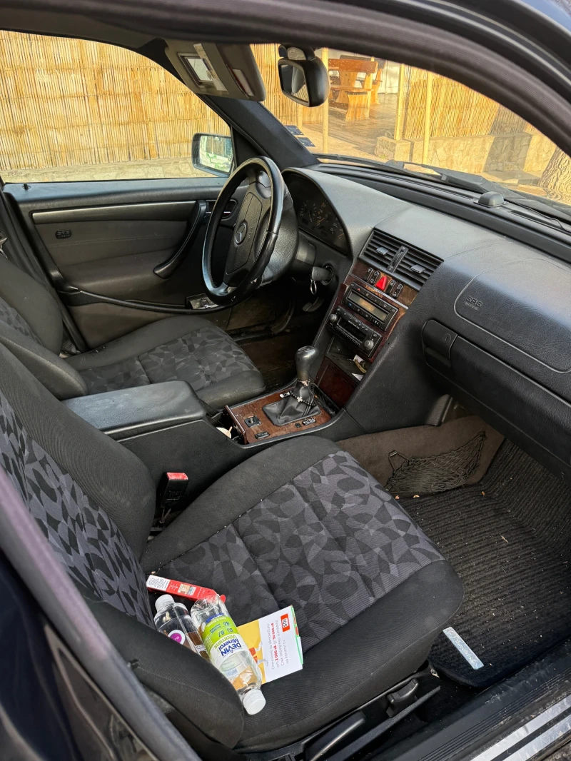 Mercedes-Benz 220, снимка 3 - Автомобили и джипове - 52814775