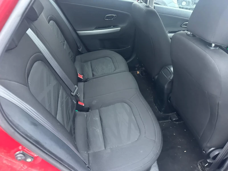 Kia Ceed 1.4 klima подгрев, снимка 7 - Автомобили и джипове - 53514384