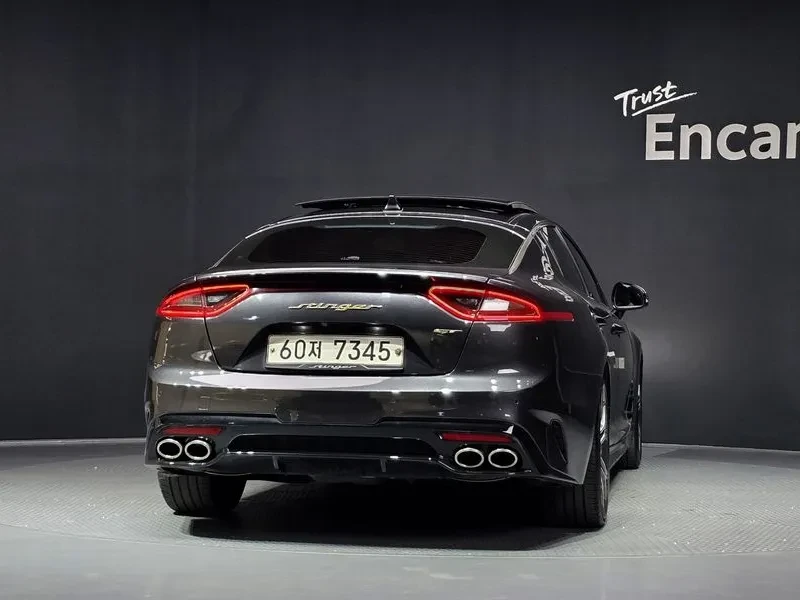 Kia Stinger 3.3 2WD GT - САМО 30% АВАНС , снимка 4 - Автомобили и джипове - 55998727