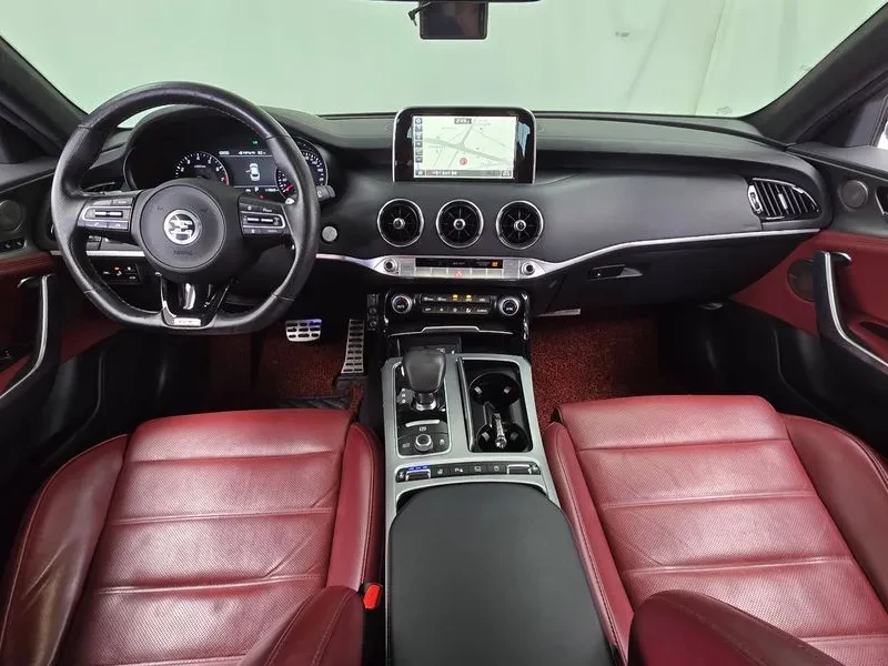 Kia Stinger 3.3 2WD GT - САМО 30% АВАНС , снимка 7 - Автомобили и джипове - 55998727