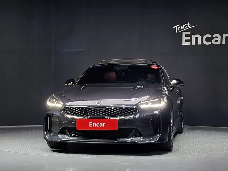 Kia Stinger 3.3 2WD GT - САМО 30% АВАНС , снимка 3 - Автомобили и джипове - 55998727