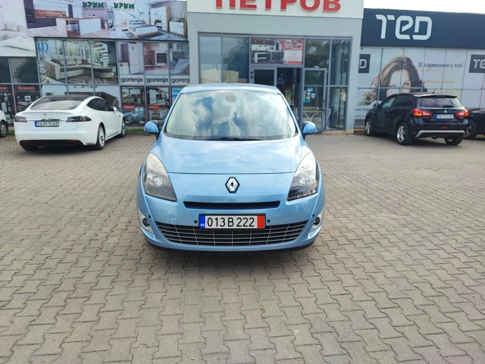 Renault Grand scenic 1.9DCI 6+ 1места 131hp - изображение 2