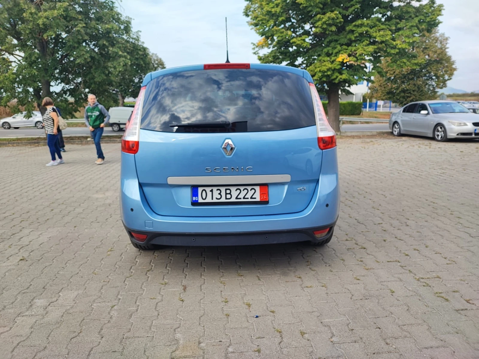 Renault Grand scenic 1.9DCI 6+ 1места 131hp - изображение 9