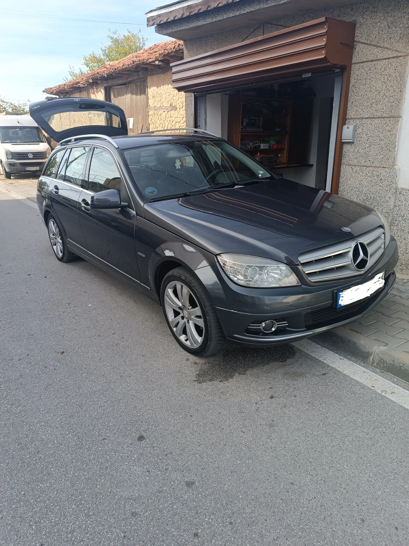 Mercedes-Benz C 200 2.2CDI - изображение 3