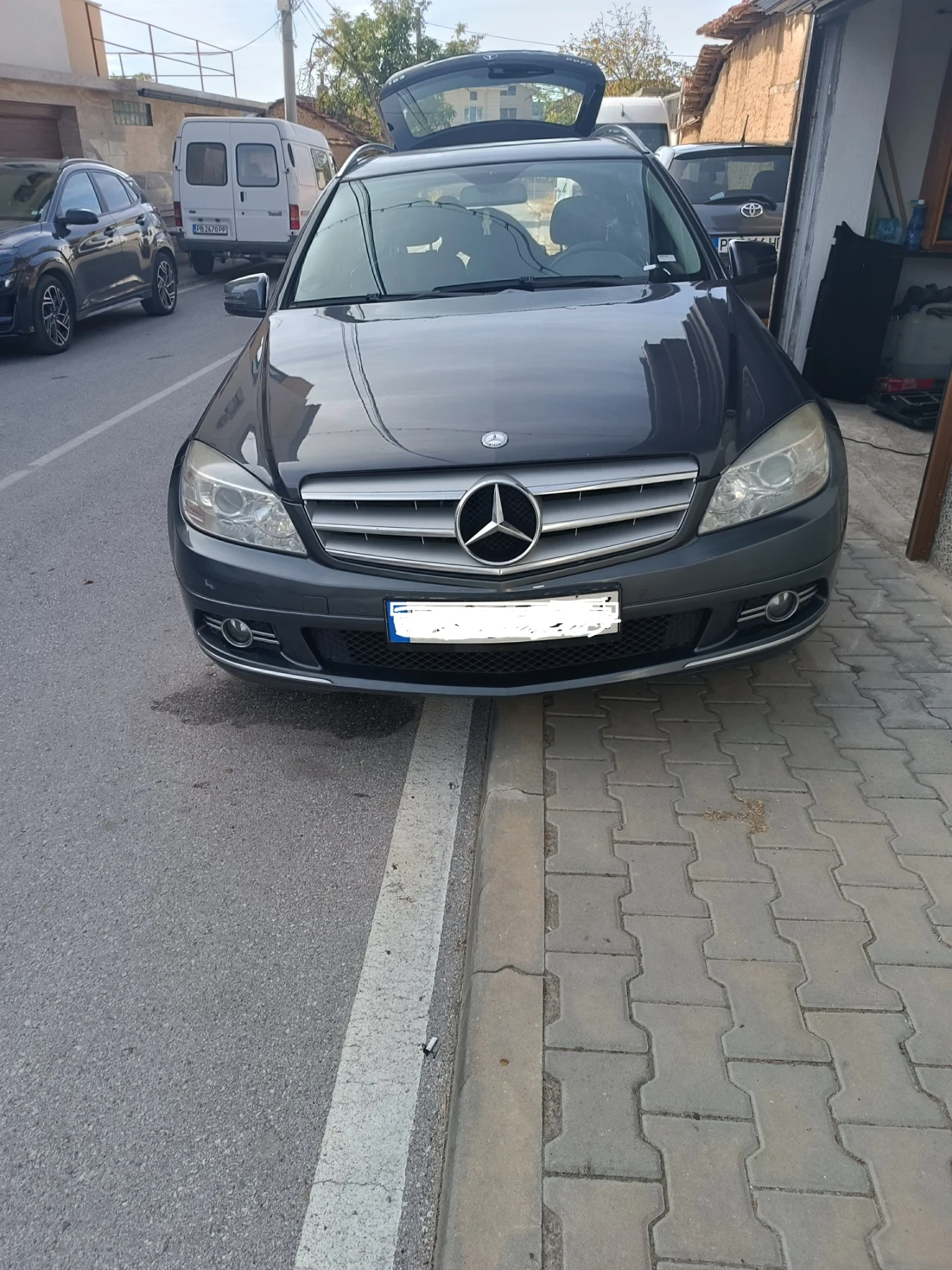 Mercedes-Benz C 200 2.2CDI - изображение 2