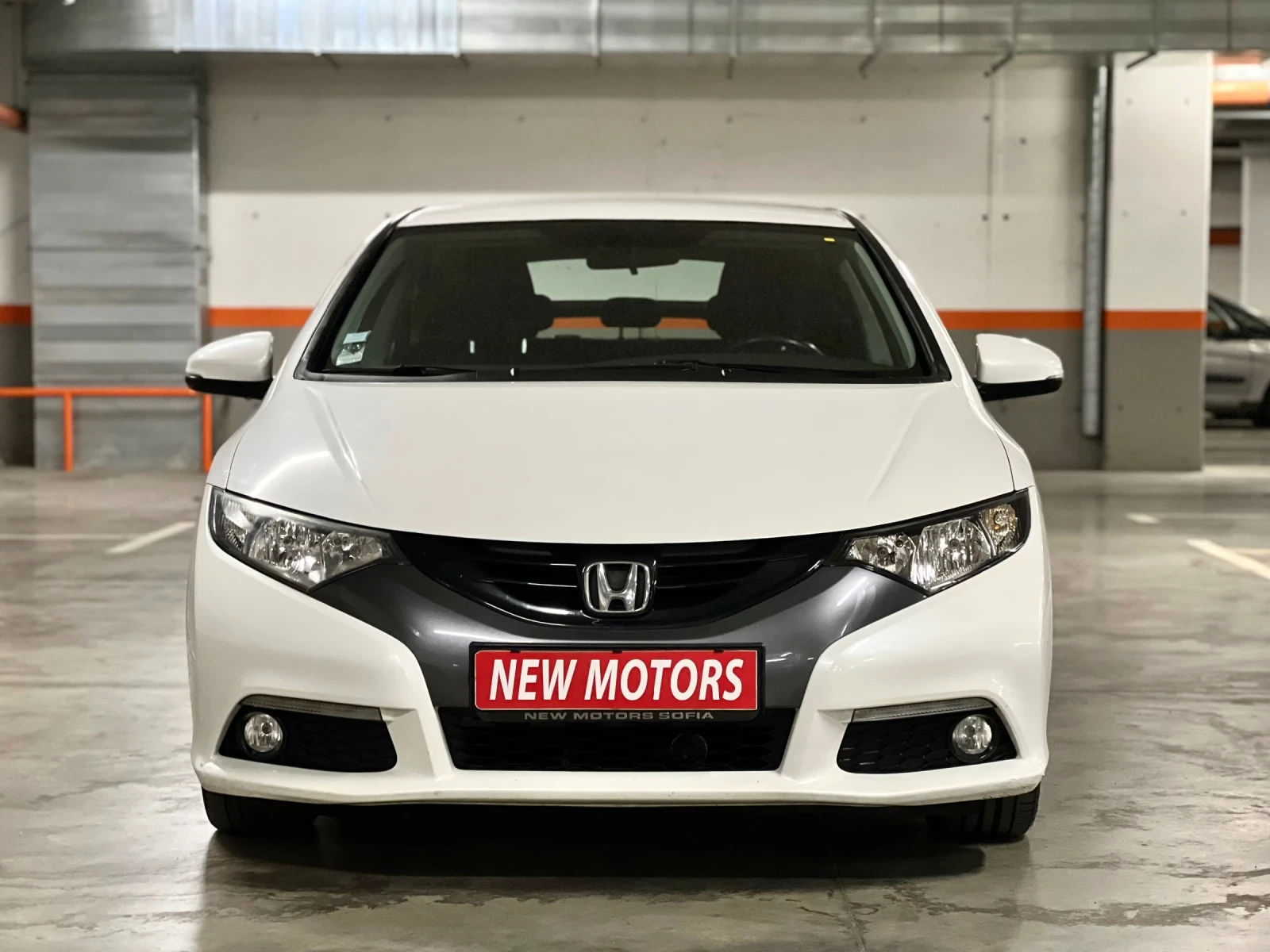 Honda Civic 1.8-бензин-Лизинг през Уникредит  по 365лв на месе - изображение 2