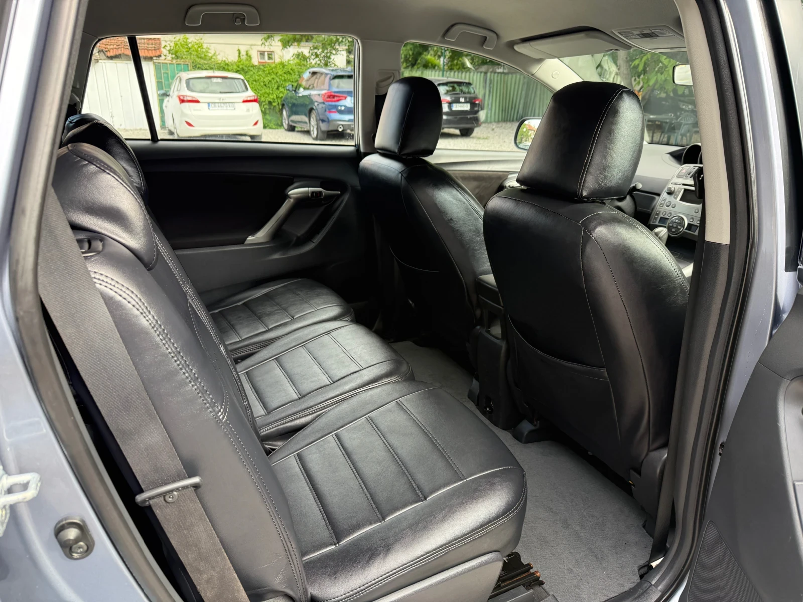 Toyota Verso 2.2D-Cat 150к.с. - АВТОМАТИК - 7места - ОТЛИЧНА! - изображение 10