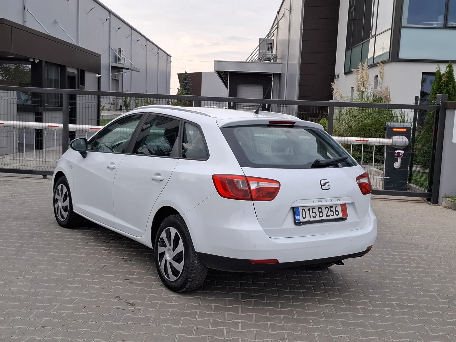 Seat Ibiza 1.6TDI* (90кс)* * HOB BHOC* *  - изображение 7