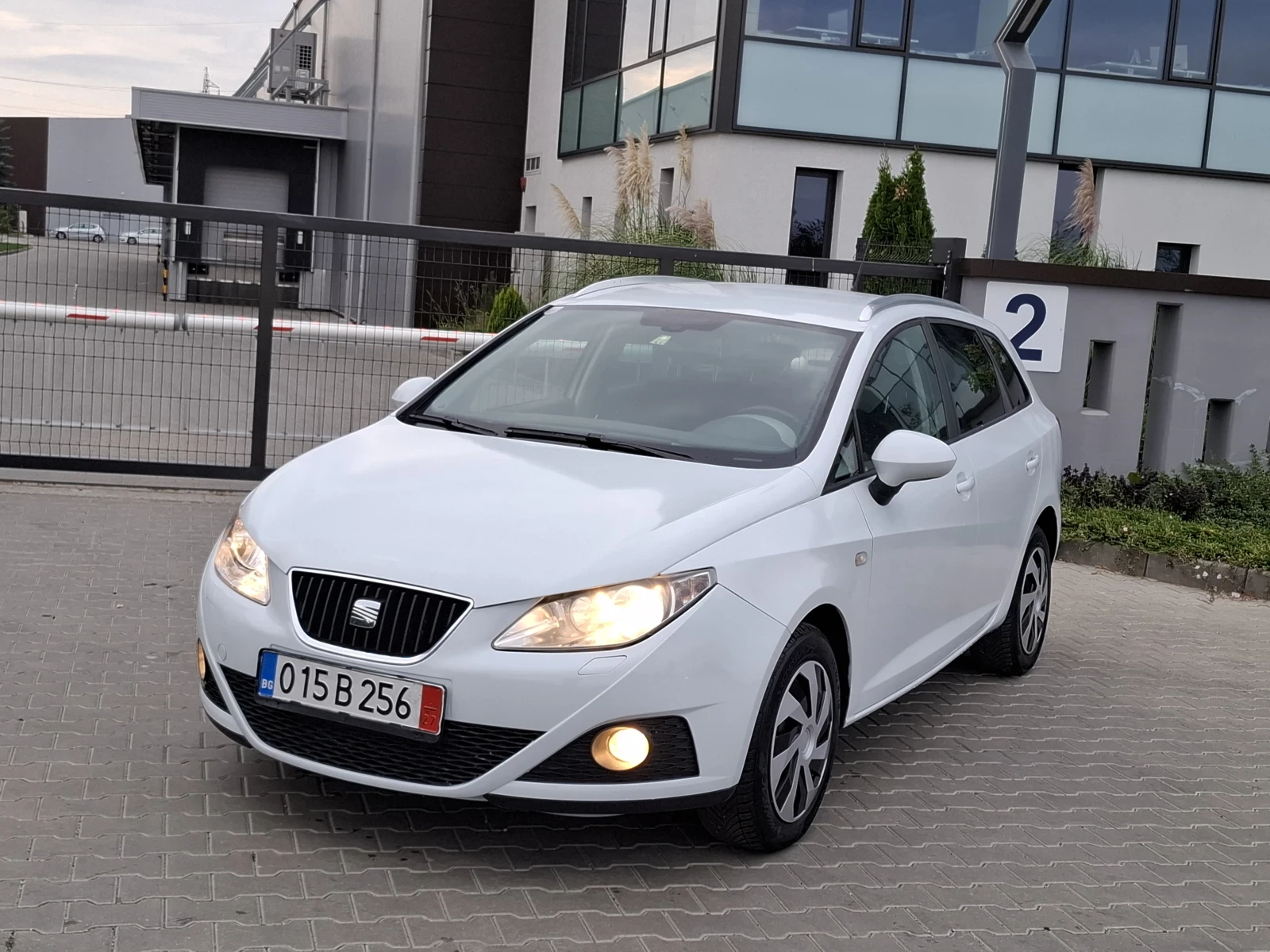 Seat Ibiza 1.6TDI* (90кс)* * HOB BHOC* *  - изображение 2