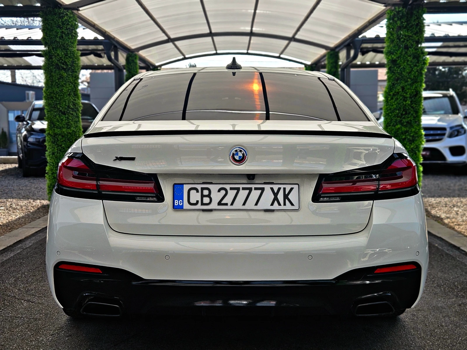 BMW 540 M/XD/ГАРАНЦИЯ/LASER/DISTR/HUD/ПОДГР/CAR PLAY/ВАКУМ, снимка 6 - Автомобили и джипове - 53707013