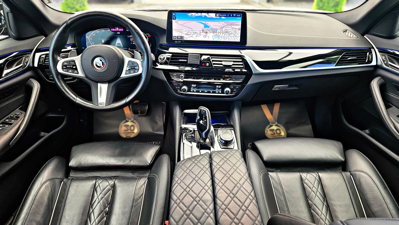 BMW 540 M/XD/ГАРАНЦИЯ/LASER/DISTR/HUD/ПОДГР/CAR PLAY/ВАКУМ, снимка 8 - Автомобили и джипове - 53707013