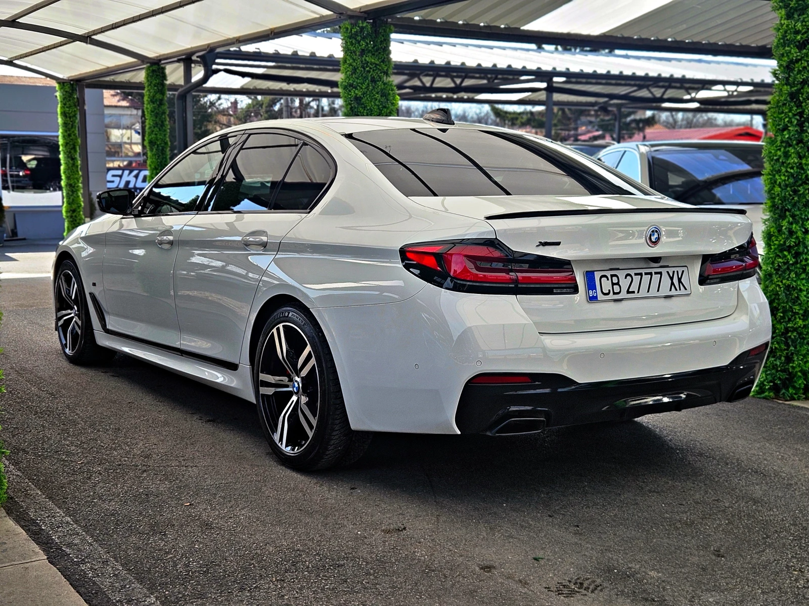 BMW 540 M/XD/ГАРАНЦИЯ/LASER/DISTR/HUD/ПОДГР/CAR PLAY/ВАКУМ, снимка 7 - Автомобили и джипове - 53707013