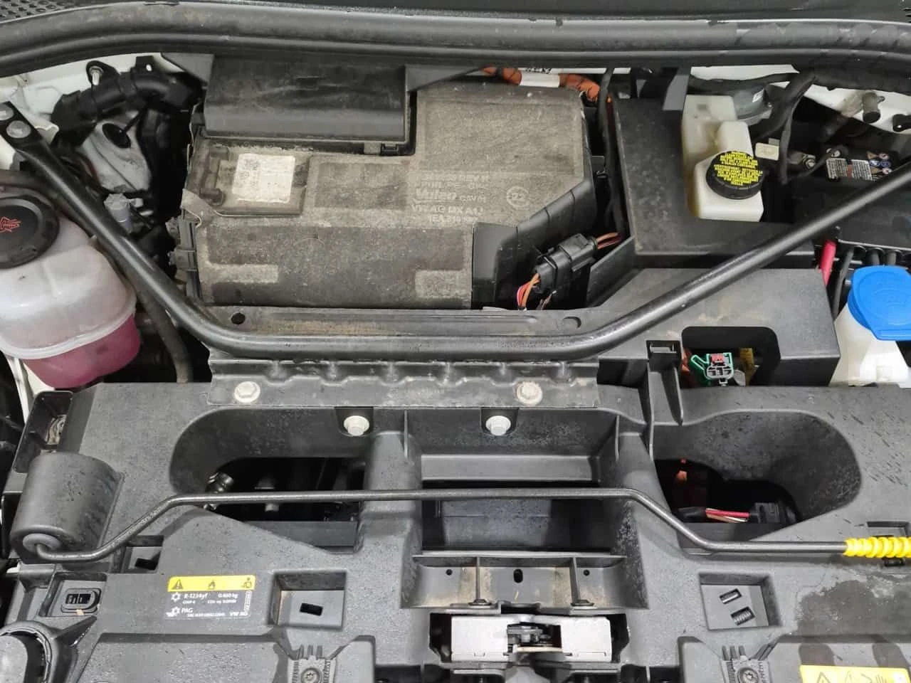 VW ID.4 PRO AWD * ПАНОРАМА* 2 КЛЮЧА* АМБИЕНТ* CARFAX * , снимка 16 - Автомобили и джипове - 53712899