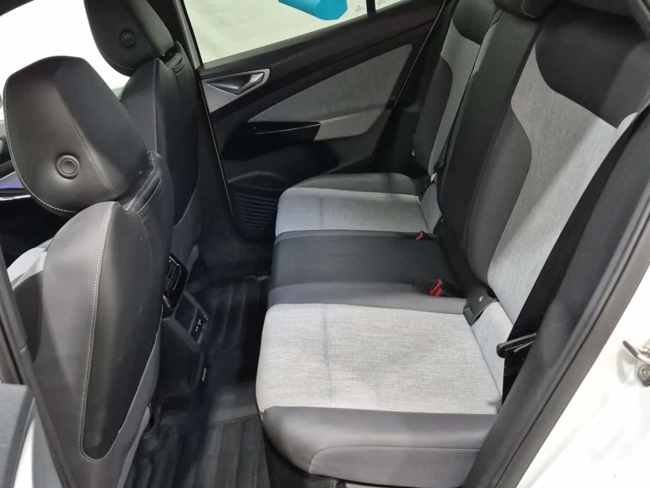 VW ID.4 PRO AWD * ПАНОРАМА* 2 КЛЮЧА* АМБИЕНТ* CARFAX * , снимка 12 - Автомобили и джипове - 53712899