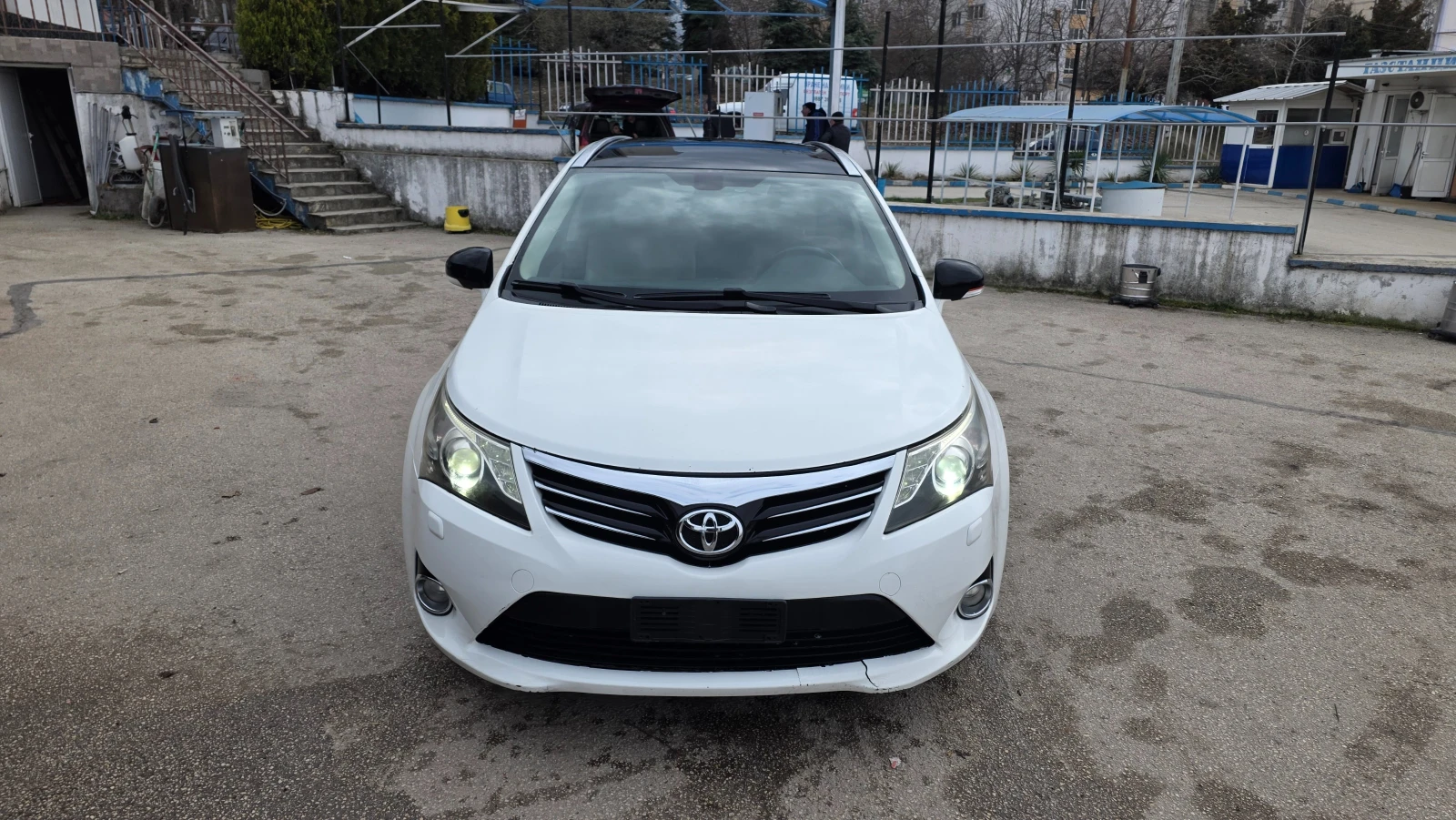 Toyota Avensis 2.0d, снимка 5 - Автомобили и джипове - 53906293